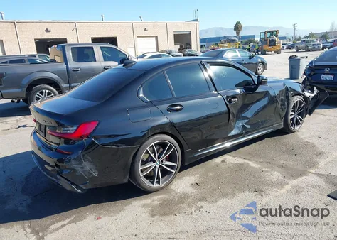 2021 BMW 3 Series M340I z USA, uszkodzony, nr VIN 3MW5U7J01M8B91678